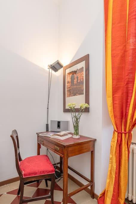 La Casa Di Ross * Milan